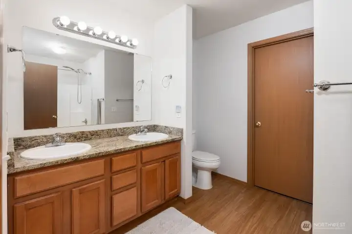 Primary 4 piece bathroom