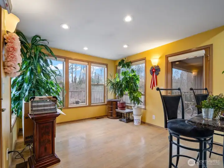 Main Level Dining Area