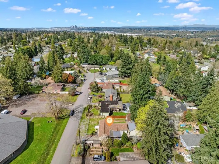 Quiet dead-end street.