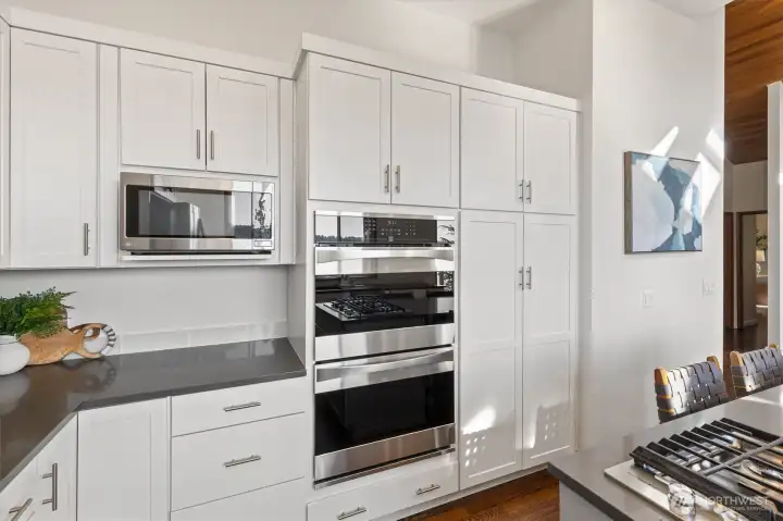 A baker dream: pantry, double ovens and plenty of counter space for prep.