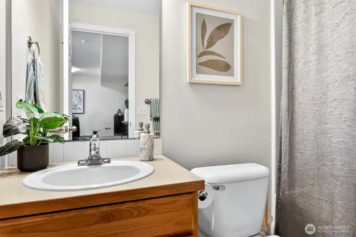Full Bathroom on Lower floor - Makes this area a possible MIL or??