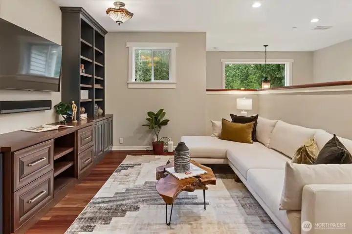 Bonus/TV Room