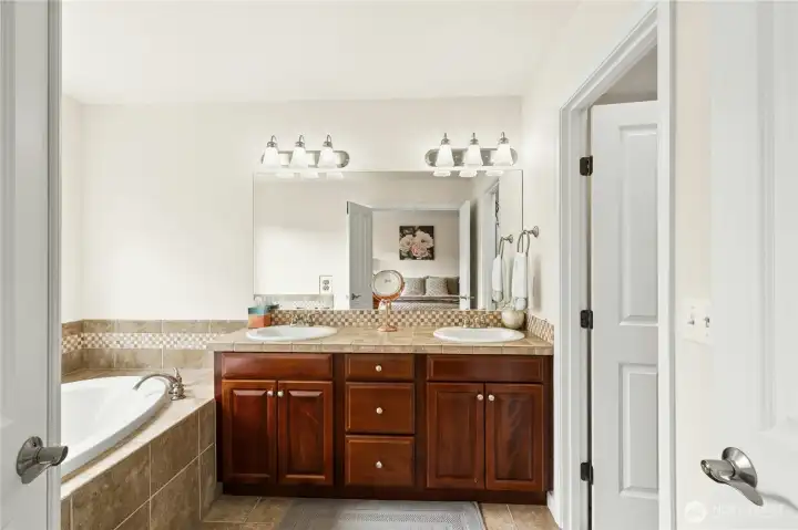 Primary En-Suite bath Primary En-Suite bath