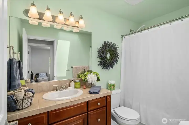 Second Floor Hall Bath Second Floor Hall Bath