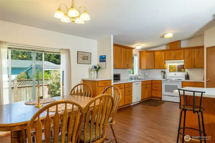 Kitchen/Dining