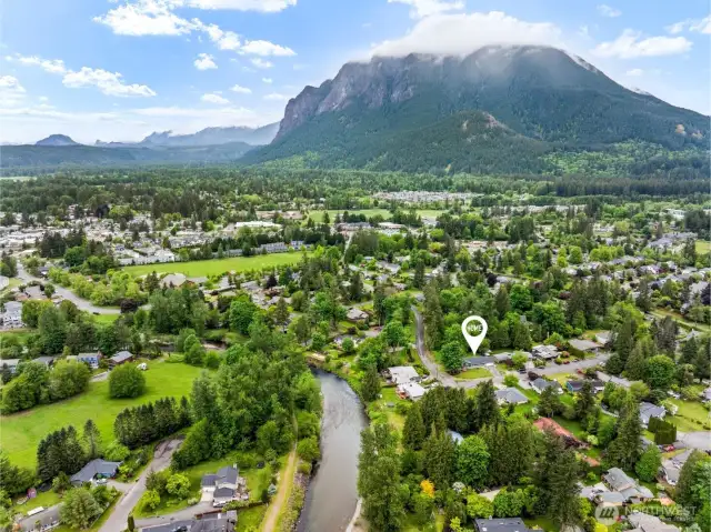 Framed by Mt. Si’s stunning backdrop, this home captures the essence of North Bend living.