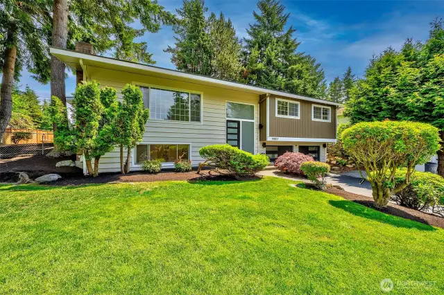 Welcome to this exceptional Edmonds home with unbelievalbe updates in the magnificent Maplewood neighborhoood.