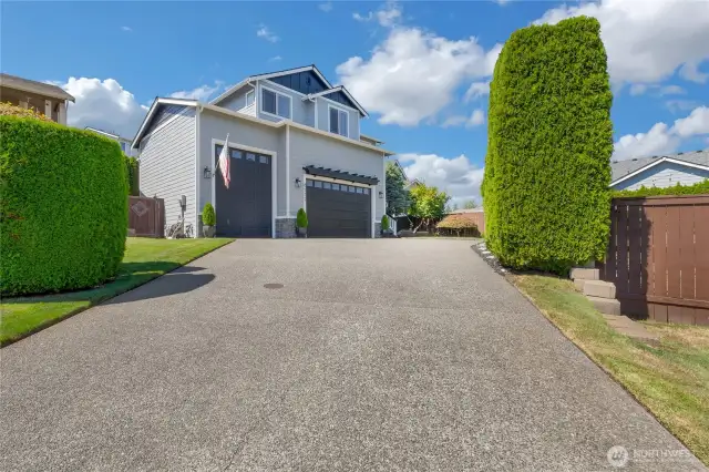 No expense spared in this 4b/2.5ba meticulously maintained home!