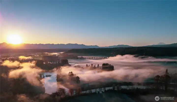Duvall Home Overlooking the Snoqualmie Valley