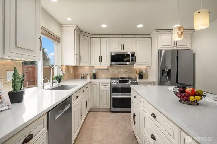 Another view of the kitchen.