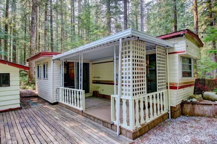 Great covered area to enjoy the fresh air year around