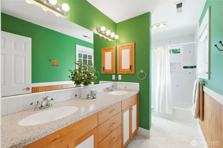 The upstairs main bathroom.