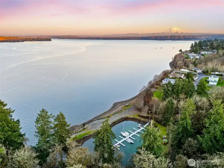 Quintessential Pacific Northwest living.