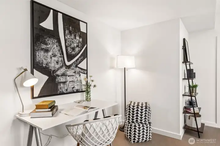 Flexible floor plan, staged as an office area. Flexible floor plan, staged as an office area.