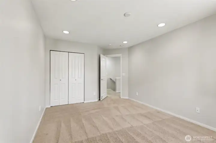 2nd bedroom