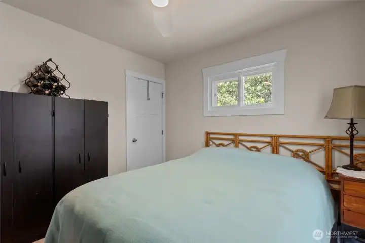 Upstairs bedroom 1
