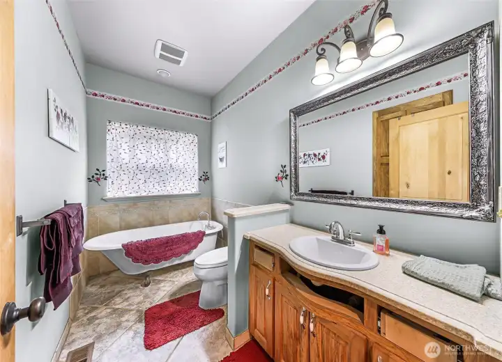 Main floor bathroom. Main floor bathroom.