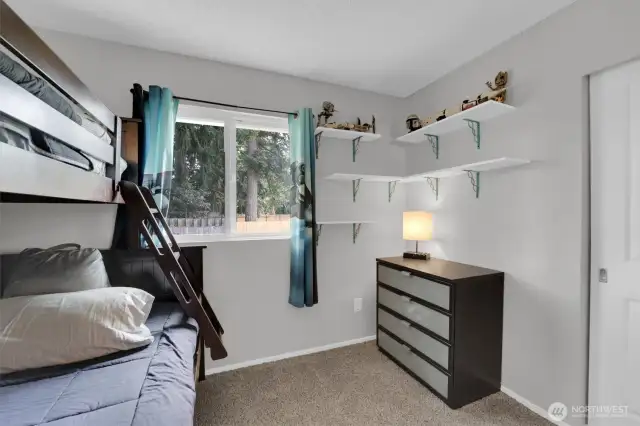 2nd bedroom