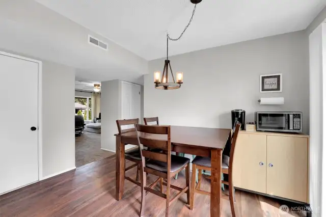 Kitchen eating space
