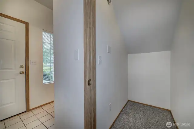 Entry main level.