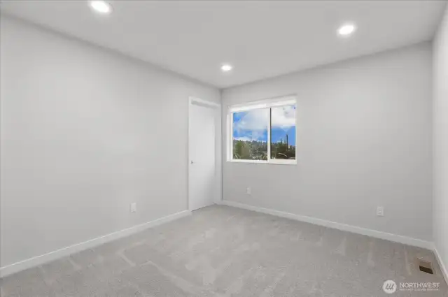 4th upstairs bedroom