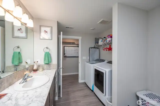 bathroom/laundry room