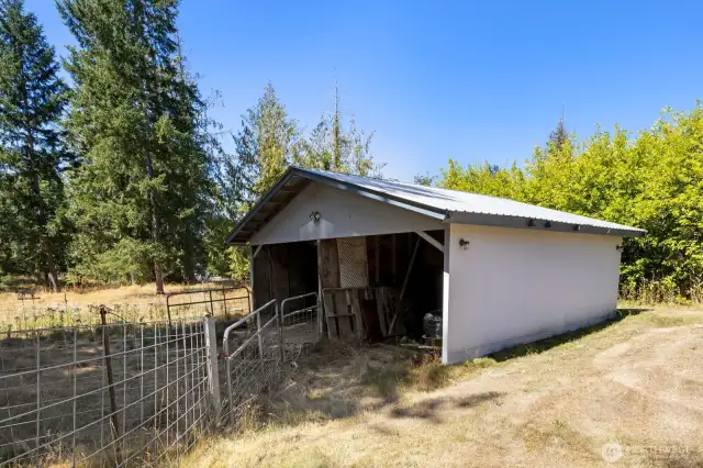 Stable with storage room