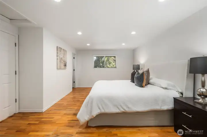Primary bedroom (upstairs)