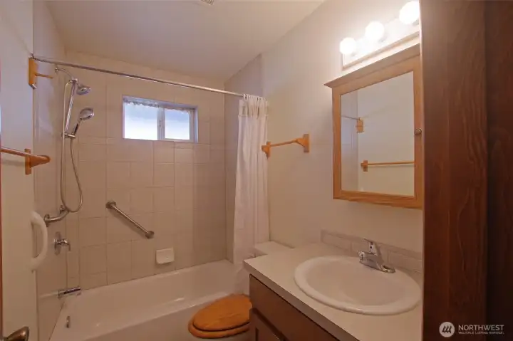 Bedroom 3 w double closets and bath 2