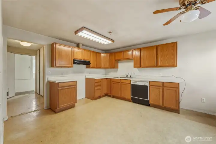Kitchen - 444 1/2