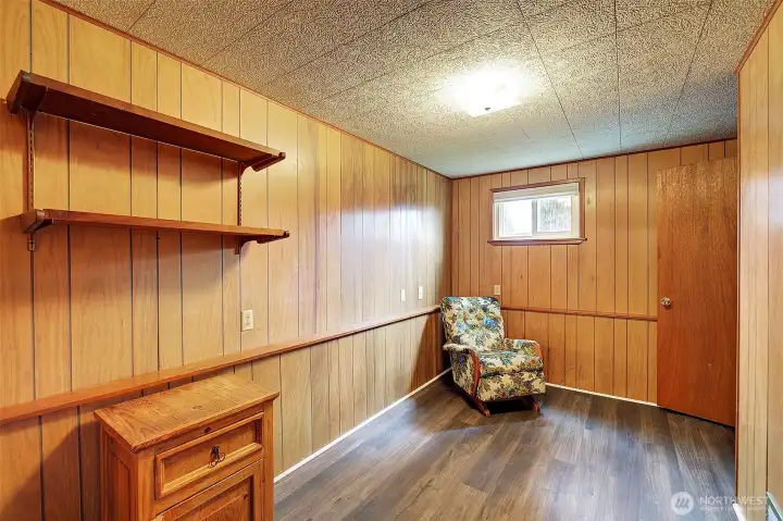 lots of space on this level with bonus room and additional beds