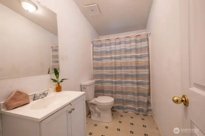 Main Bathroom