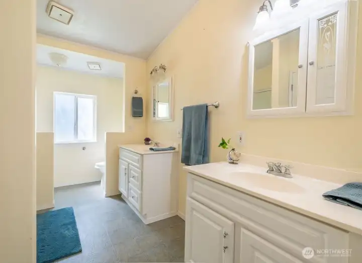 3/4 Bathroom in the primary room