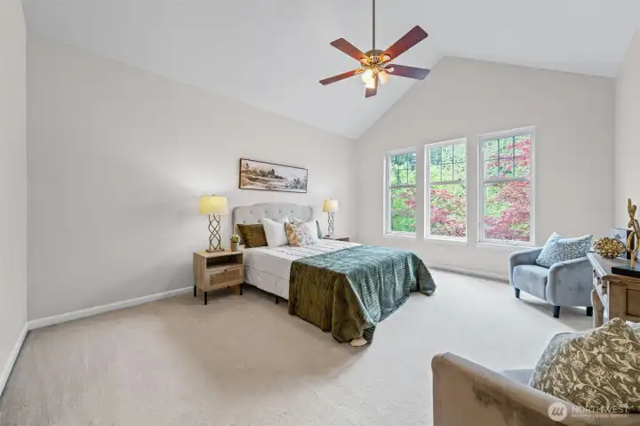 Spacious Primary with fantastic natural light!