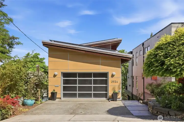 Modern Columbia City home with lots of warmth.