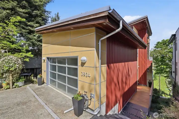 Oversized 1 car garage and driveway parking.