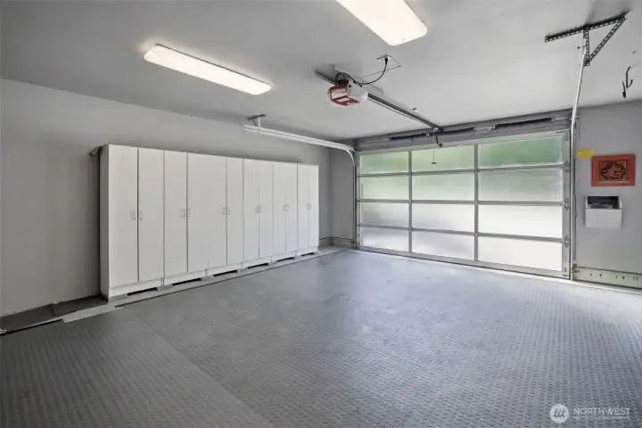 Oversized 1 car garage.