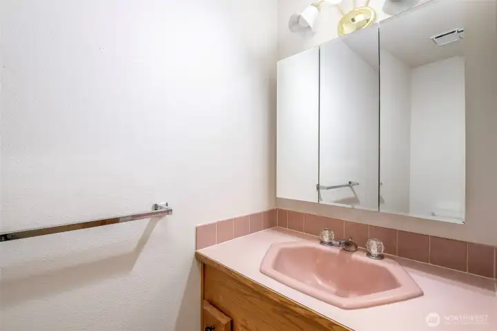 1/2 bath