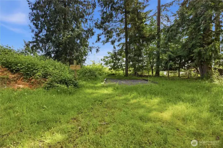 Multiple camping spots for guests and Hipcamp
