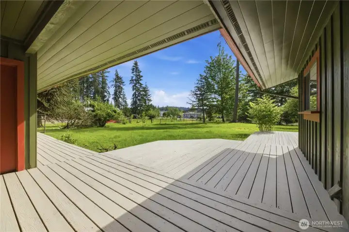 Porch connected to detached garage