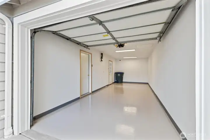 Pristine Garage Ready For Your Car, Hobbies, Gardening Tools