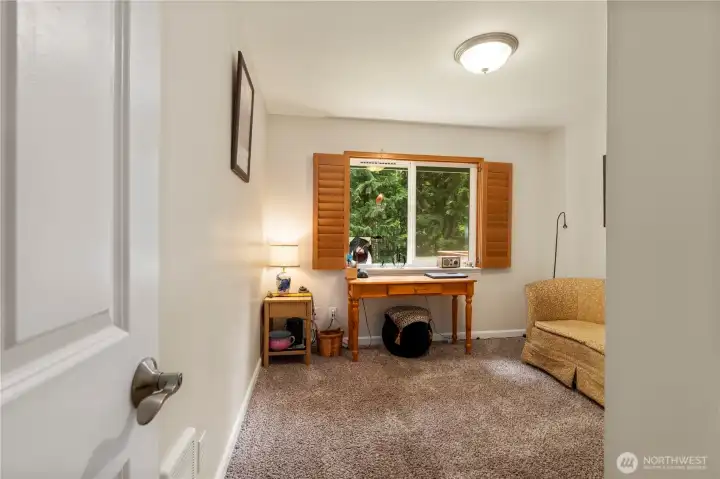 2nd bedroom i on main 2nd bedroom i on main
