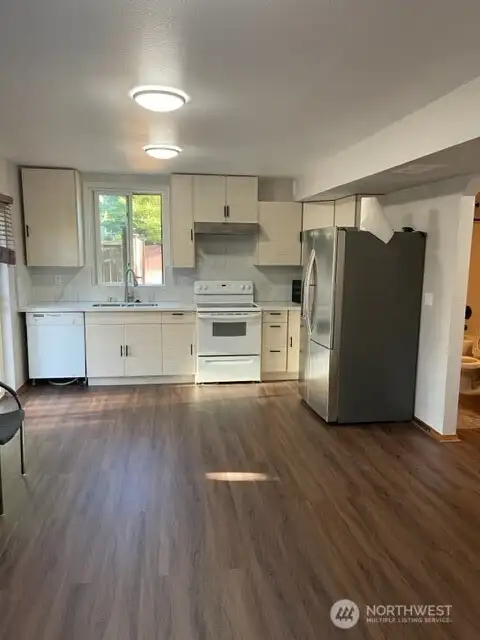 Kitchen - lower level Before tenant Kitchen - lower level Before tenant