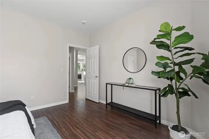 Second bedroom.