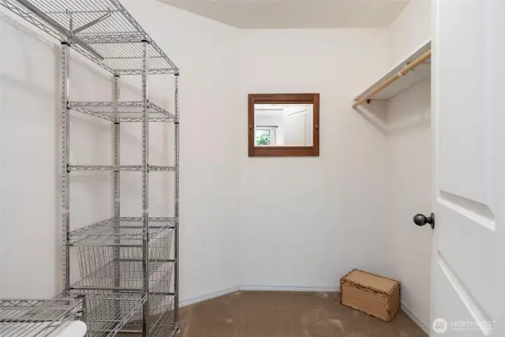 walk in closet walk in closet