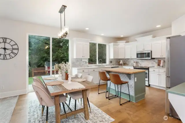 Spacious Nook/Kitchen photo 1