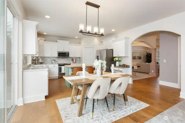 Spacious Nook/Kitchen photo 4