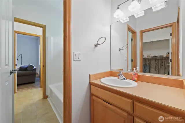 Full Bathroom between Bedrooms 2 & 3