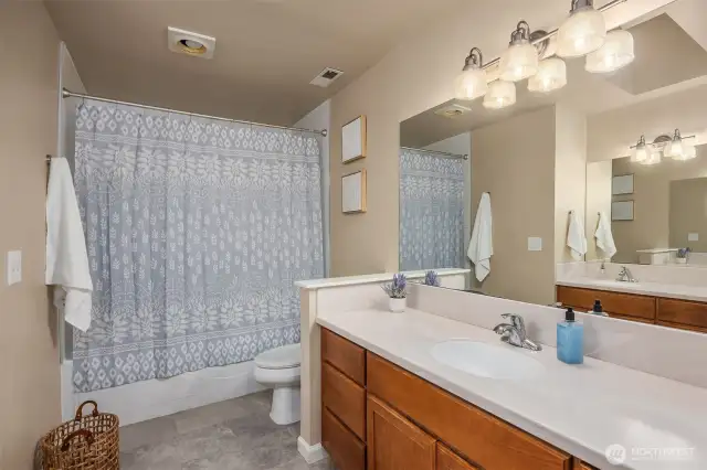 Full bath on upper level.