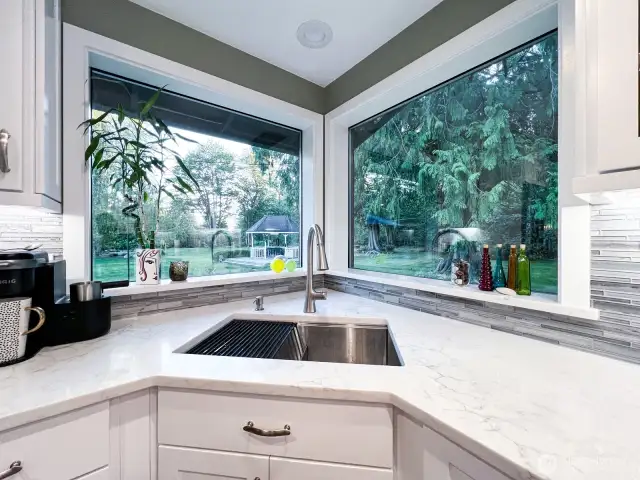 The view from the kitchen - you can't see your neighbors